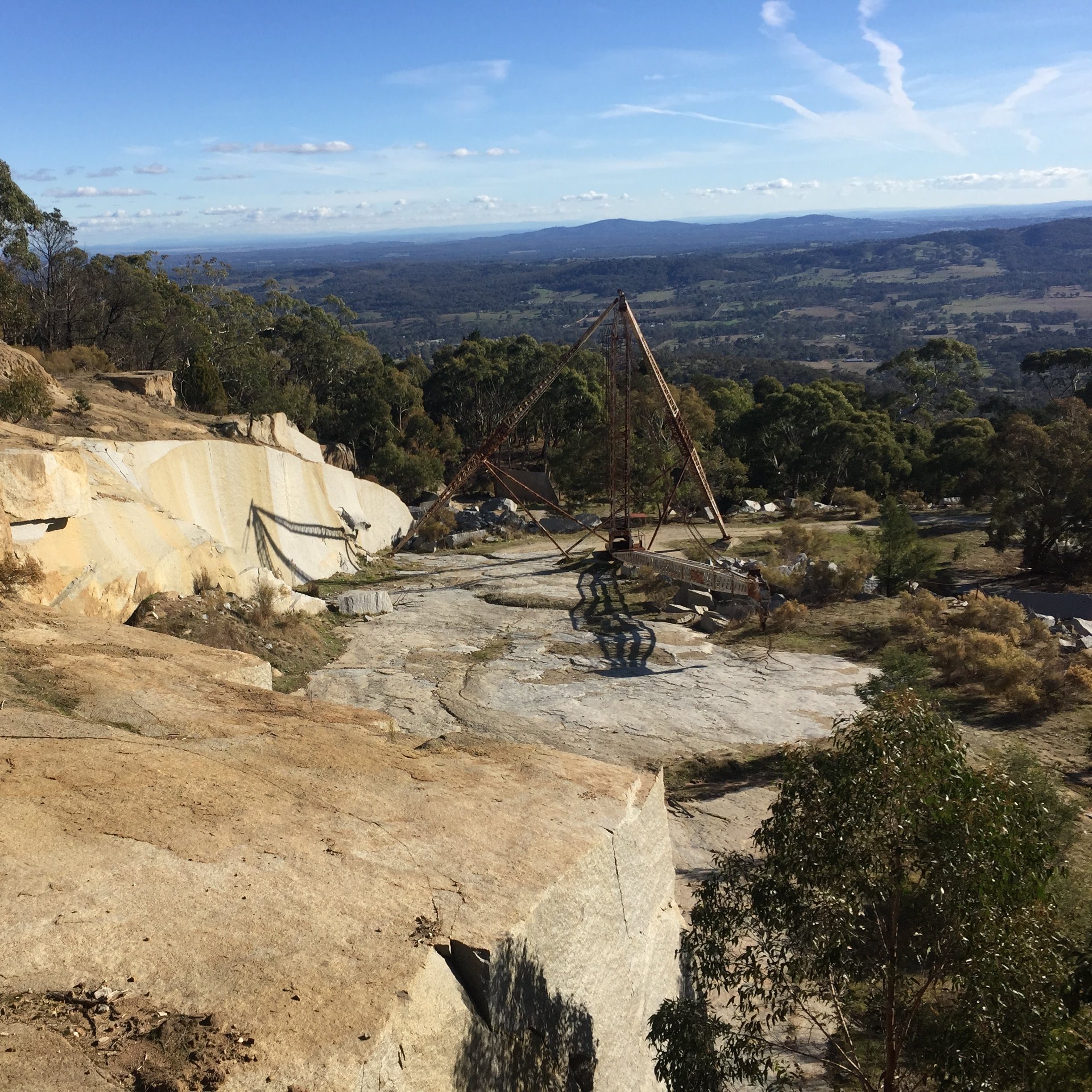 VISIT AND EXPLORE visual data 4